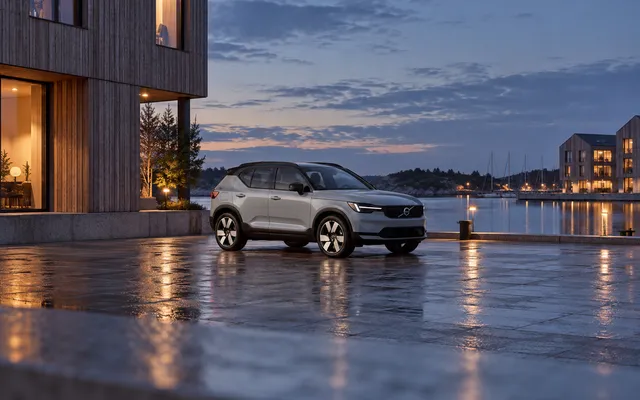 Volvo XC40, EX40 и EC40 обновились: главные изменения Volvo XC40, EX40 и EC40 обновились: главные изменения