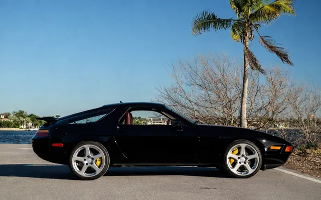 Единственный в мире RUF Porsche 928R на аукционе — легенда 1989 года снова на виду