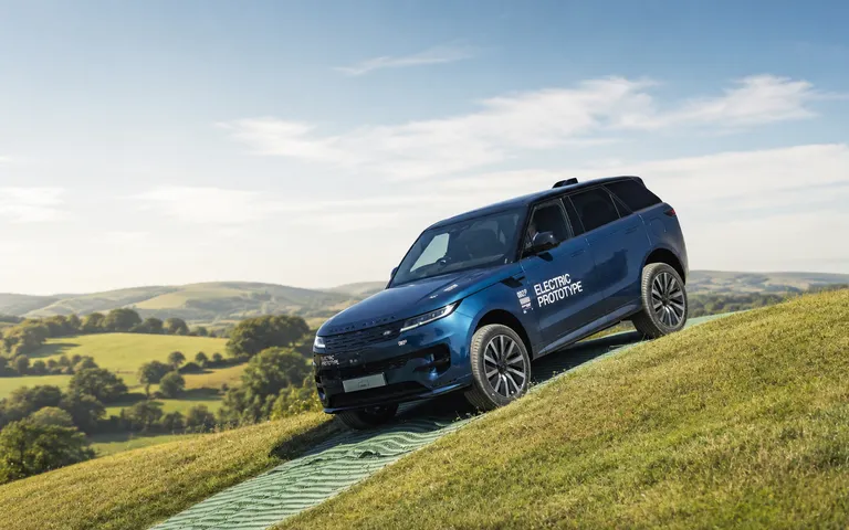 Range Rover Sport Electric: подтверждённые факты и сроки раскрытия характеристик Range Rover Sport Electric: подтверждённые факты и сроки раскрытия характеристик