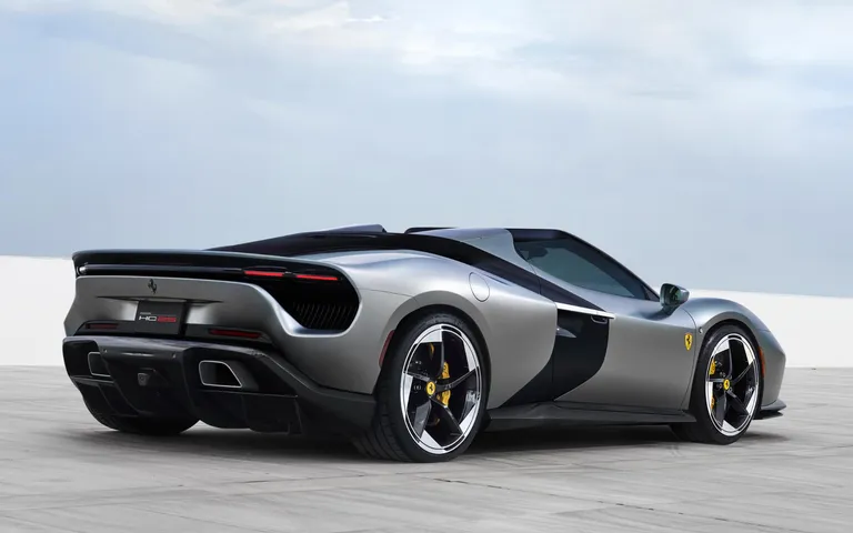 Ferrari HC25: уникальный родстер V8 на базе F8 Spider